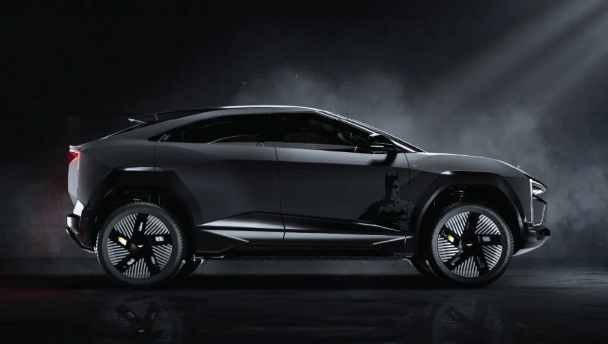 Mahindra B6 Batman Edition